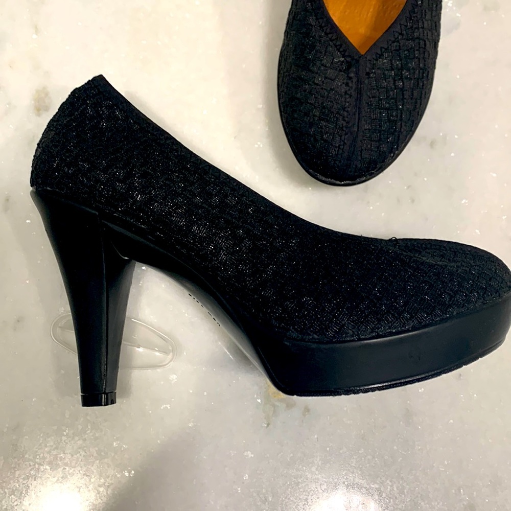 NWOB BM Bernie Mev black basket weave 3 3/4 inch heels.